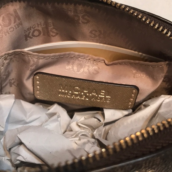 Small Michael Kors makeup bag - Picture 2 of 2
